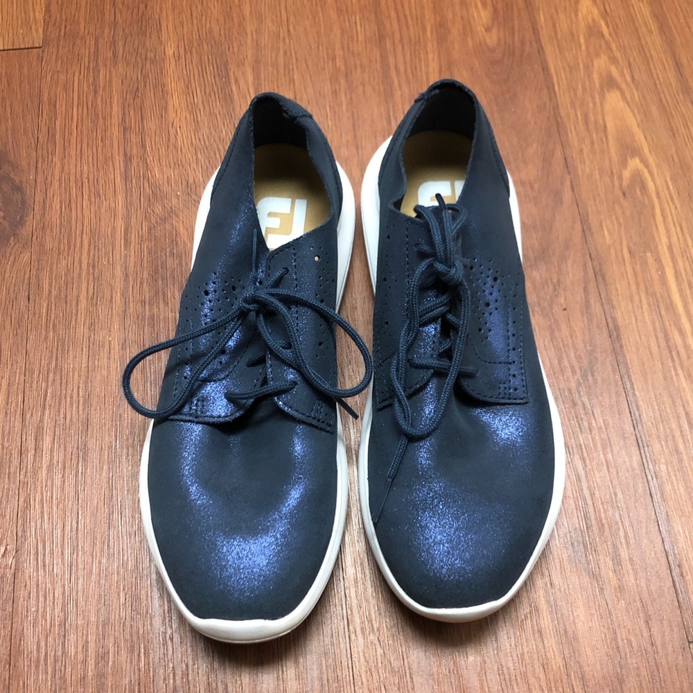 Women’s FootJoy golf shoes
